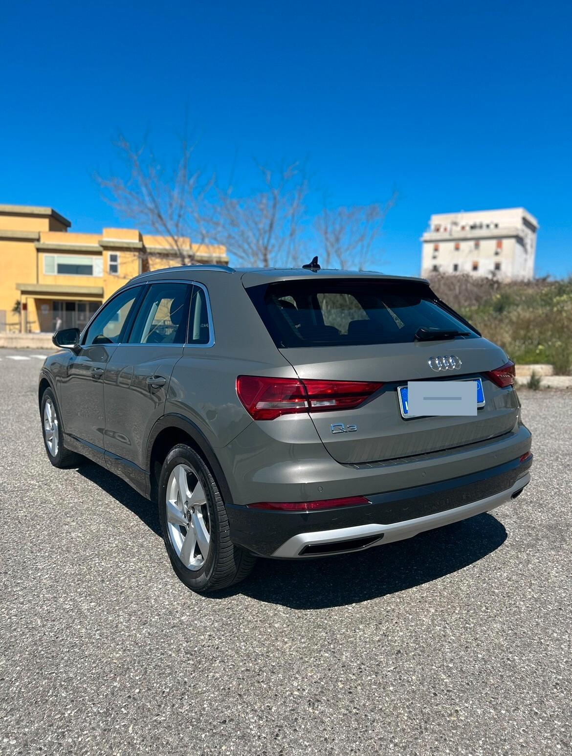 Audi Q3 35 TDI S tronic PARI AL NUOVO