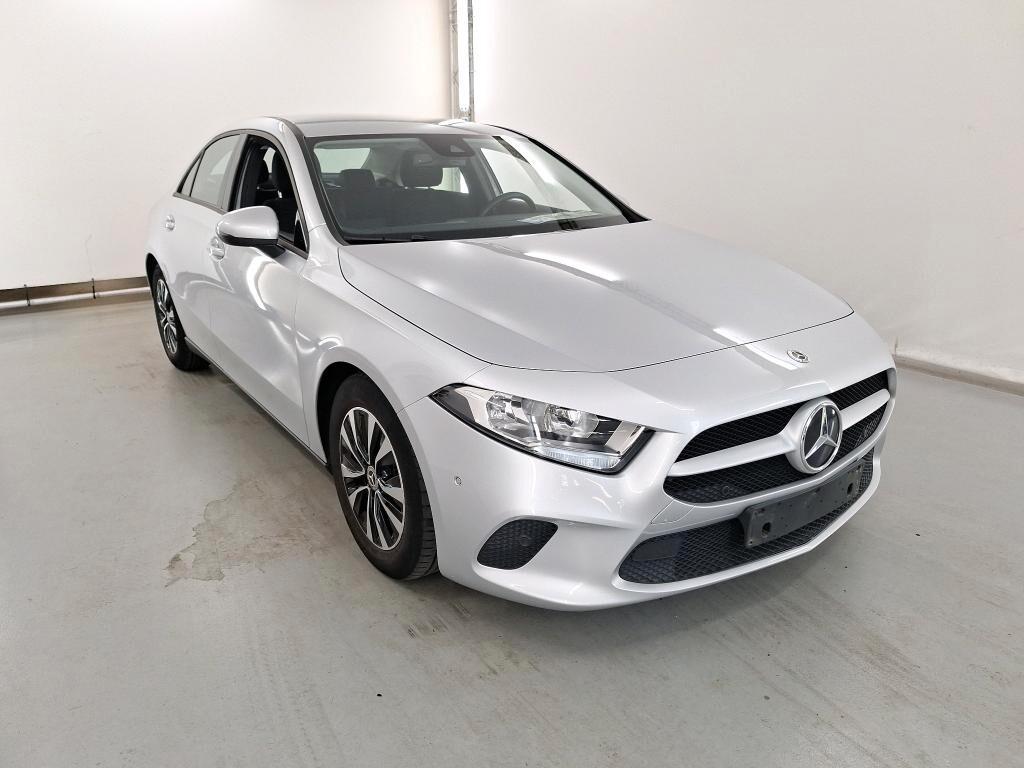MERCEDES-BENZ A 180D SEDAN 116CV AUTOMATIC BUSINESS SOLUTION ( CRUISE - NAVI PREMIUM - PARK ASSIST - TELECAMERA POST. )