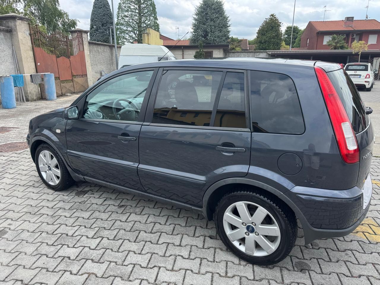 Ford Fusion 1.4 TDCi 5p. neopatentati