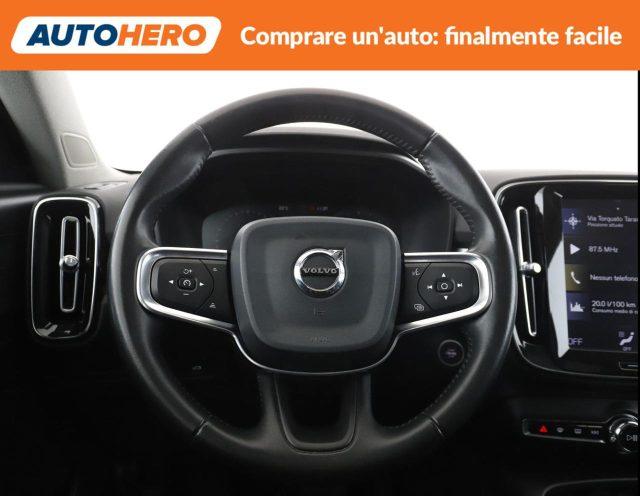 VOLVO XC40 D4 AWD Geartronic Momentum