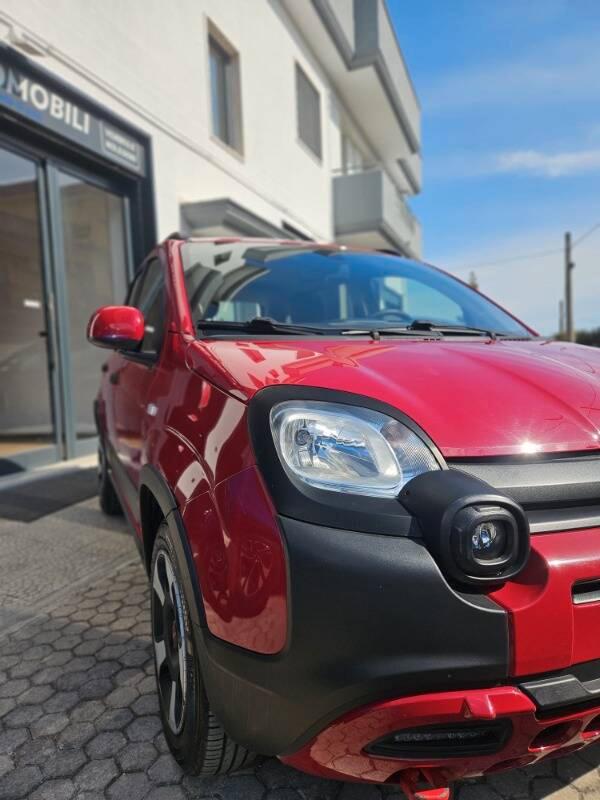 Fiat Panda (Red) 1.0 firefly hybrid City Cross s&s 70cv 5p.ti