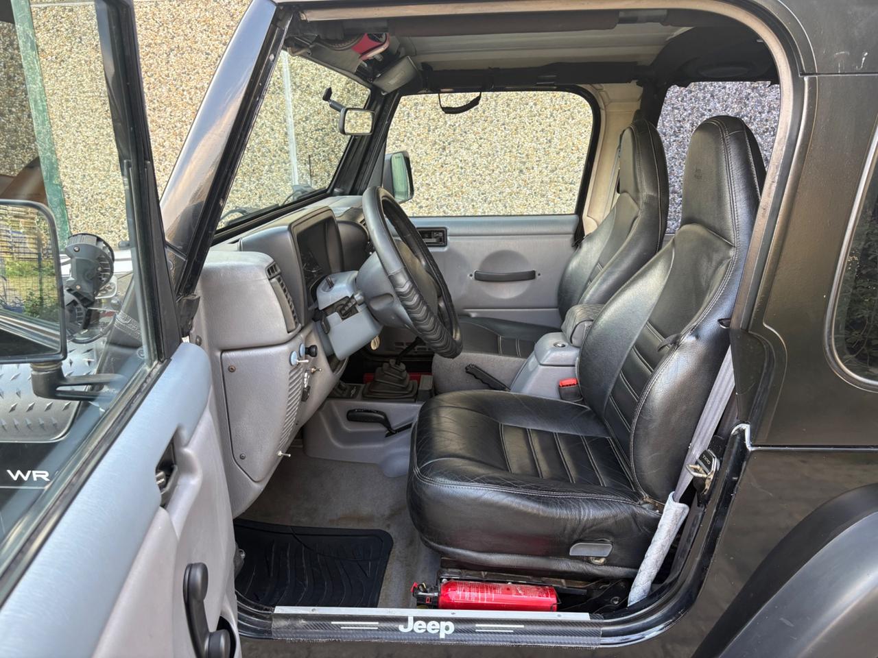 Jeep Wrangler 4.0 cat Hard top Sport