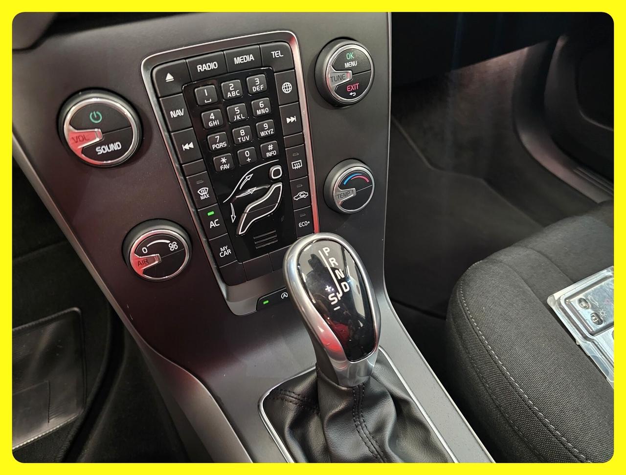 Volvo V40 Cross Country D2 Geartronic Business Plus
