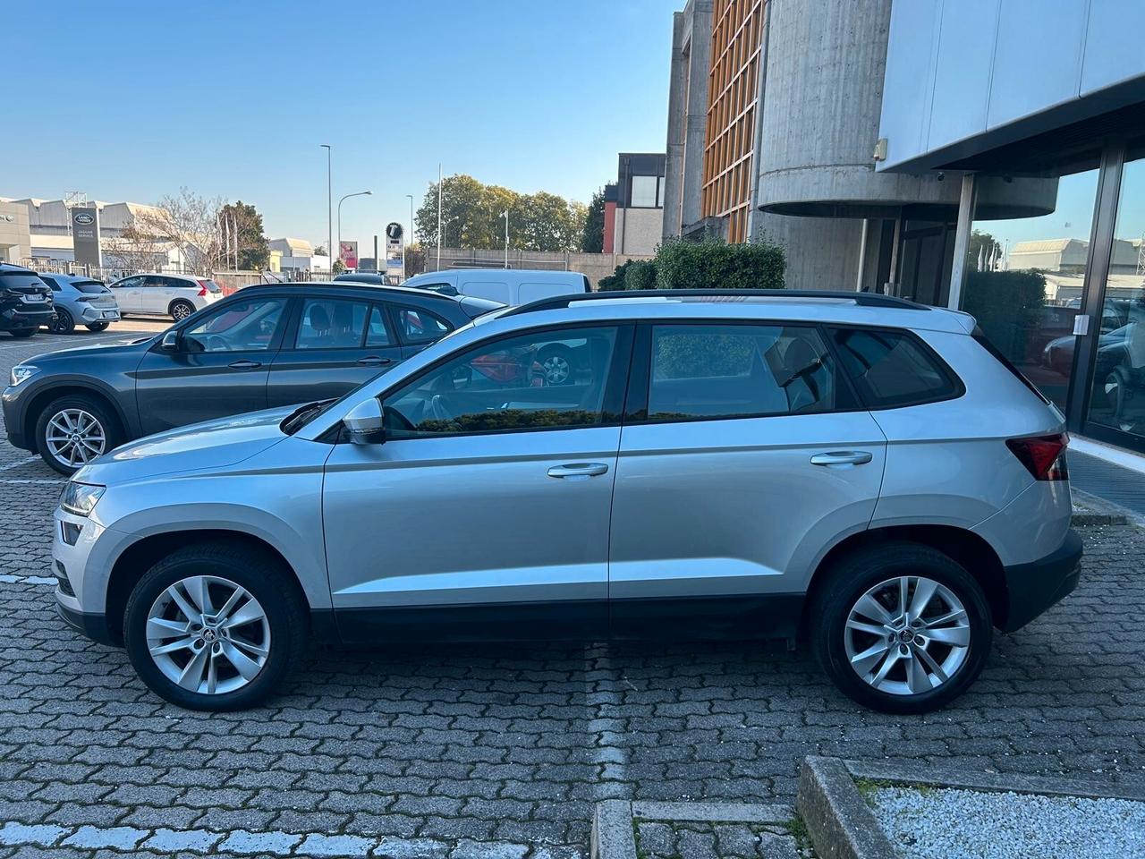 Skoda Karoq 1.6 tdi scr Executive dsg GRANDINATA