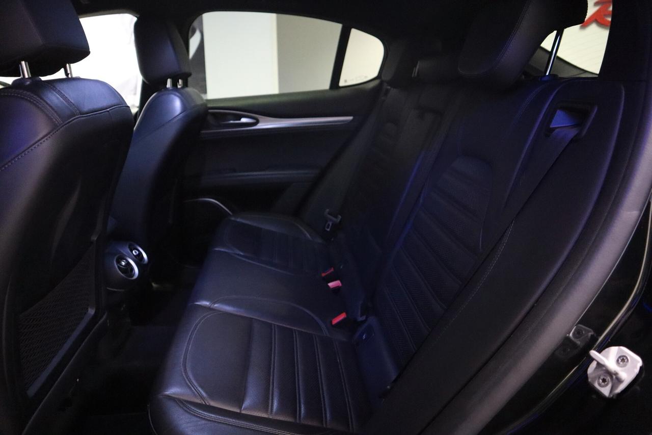 Alfa Romeo Stelvio 2.2 Turbodiesel 210 CV AT8 Q4 Super