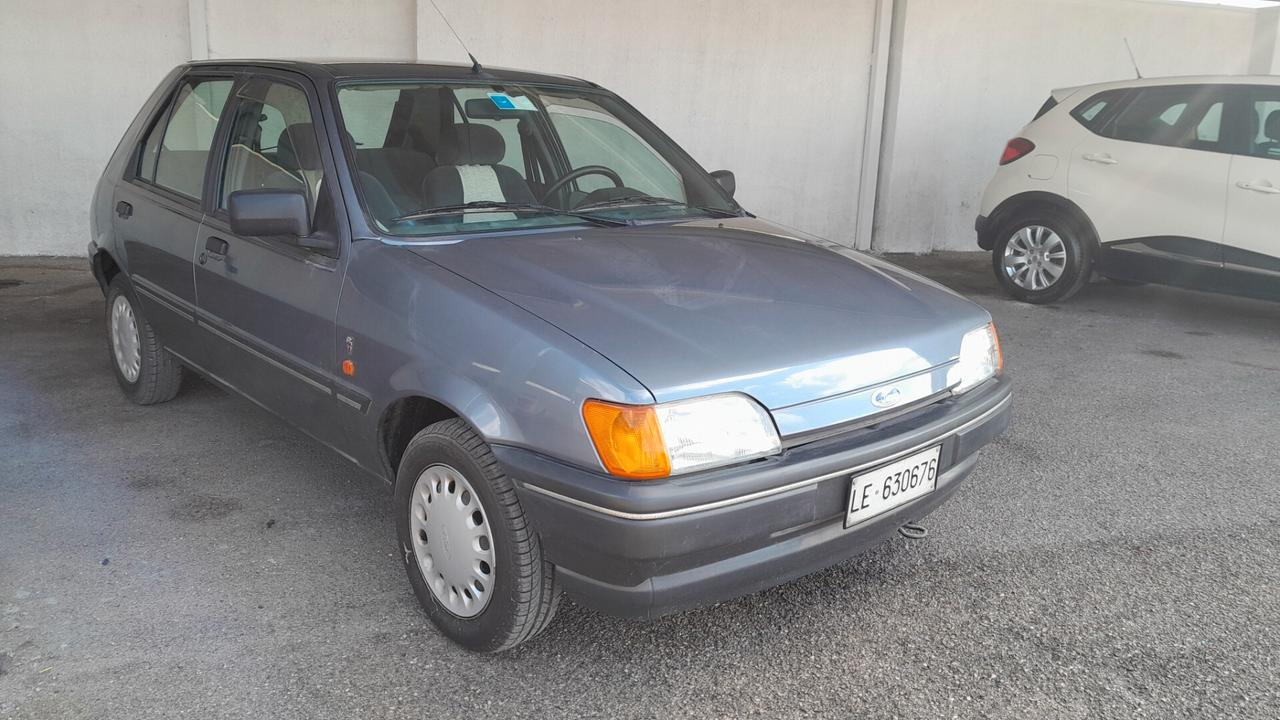 Ford Fiesta 1.1 5 porte Ghia