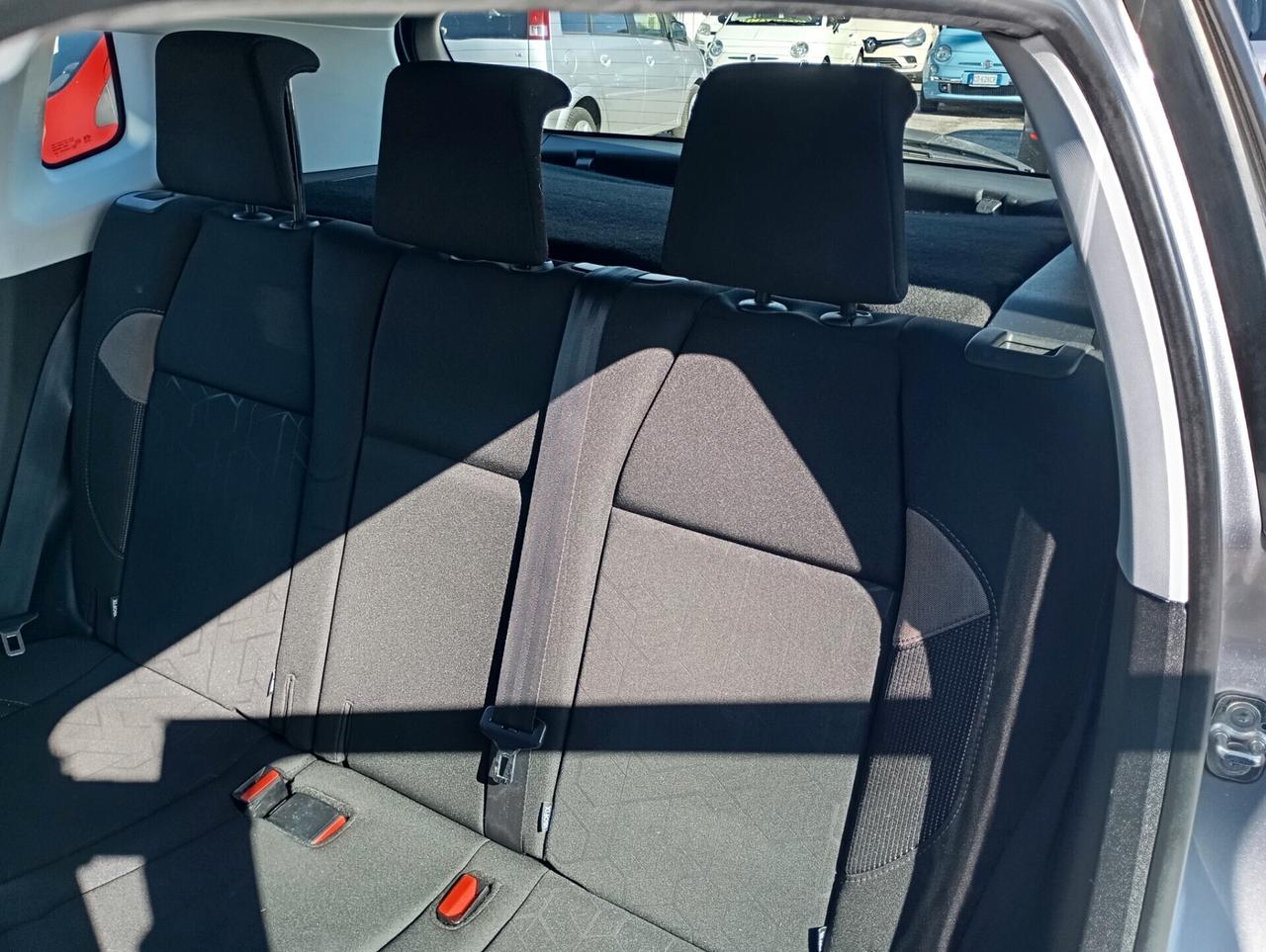 Peugeot 2008 1.6 e-HDi 92 CV Stop&Start