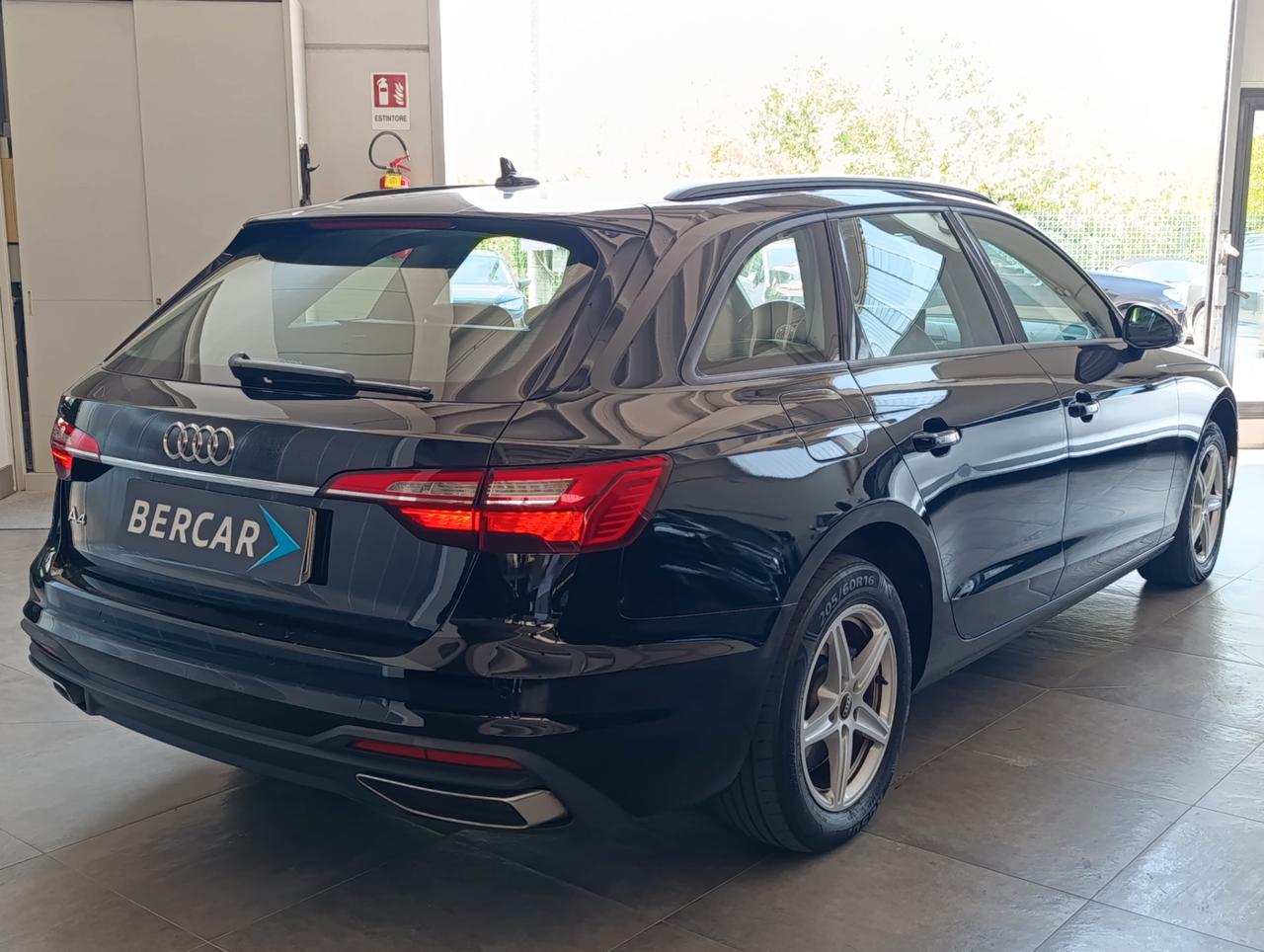 Audi A4 Avant 30 2.0 tdi mhev 136cv s-tronic