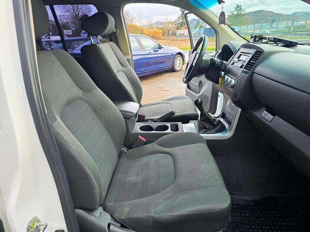 Nissan Navara 2.5 dCi 190CV "LE"