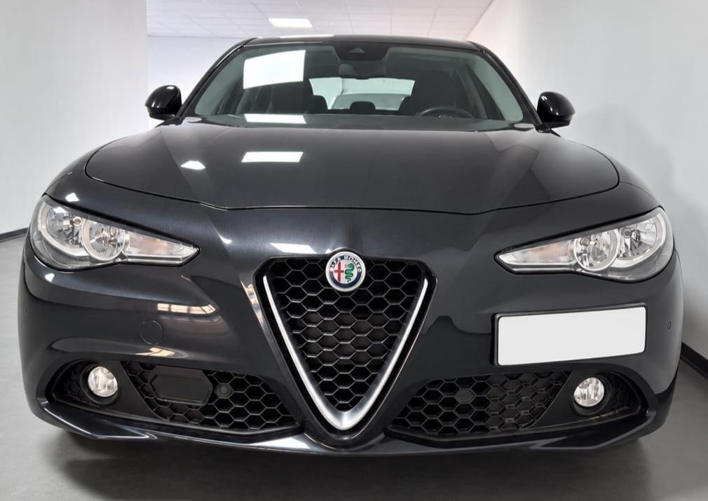Alfa Romeo Giulia 2.2 Turbodiesel 180 CV AT8 Business Sport Launch Ed.
