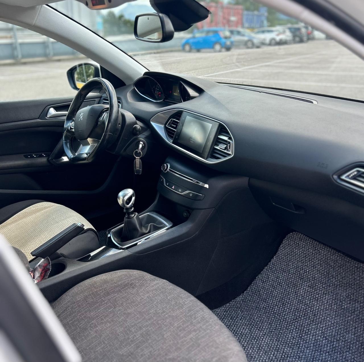 Peugeot 308 BlueHDi 120 S&S GT Line Neopatent.