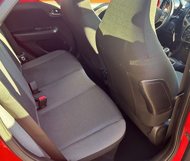 TOYOTA Aygo Connect 1.0 VVT-i 72 CV 5 porte x-play