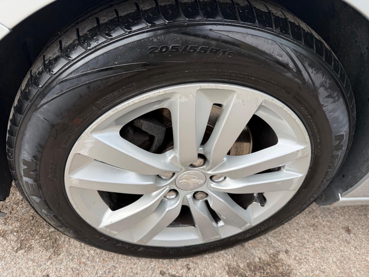 Peugeot 308 BlueHDi 100 S&S SW Active