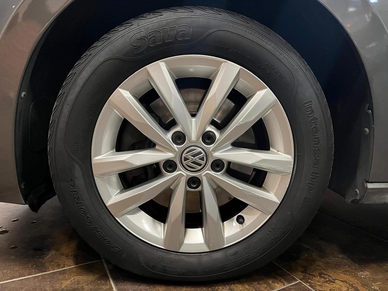 Volkswagen Touran 1.6 TDI DSG Comfortline BlueMotion Technology