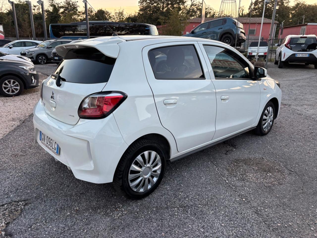 Mitsubishi Space Star 1.2 Intense SDA