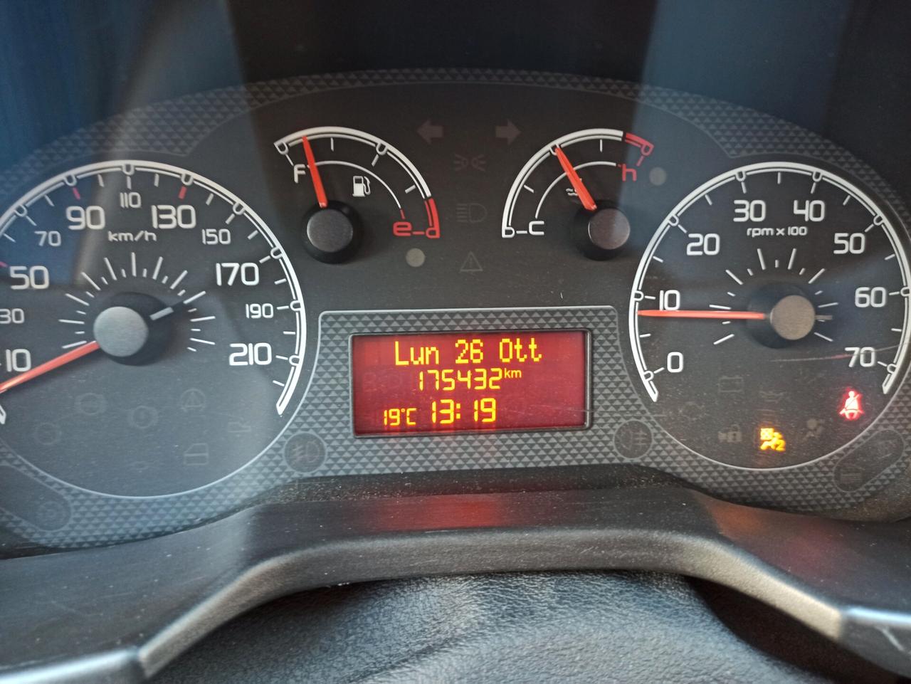 Citroen Nemo 1.3 HDi 75CV FAP S&S XTR Theatre