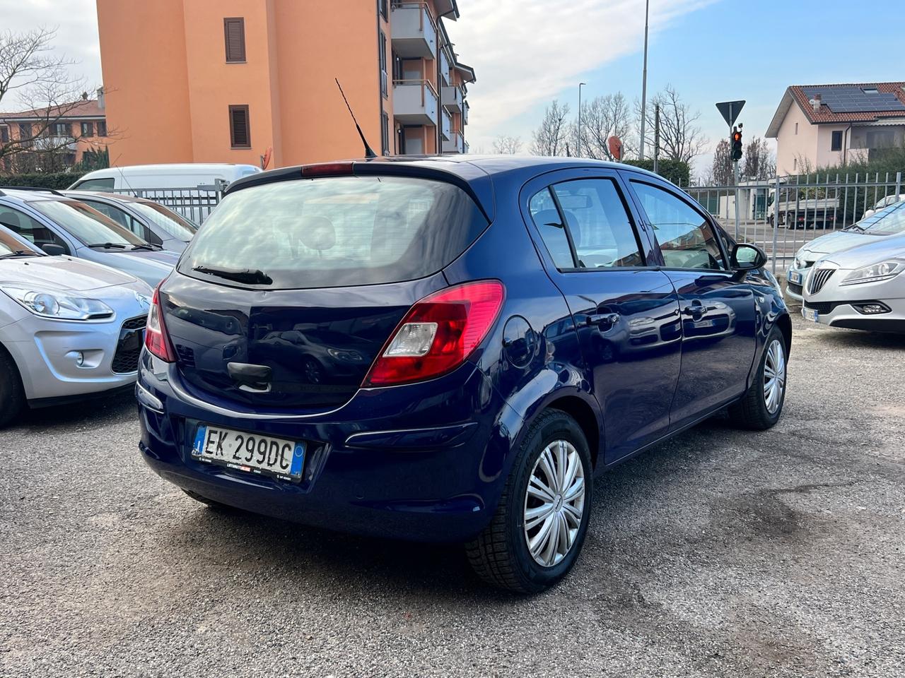 Opel Corsa 1.2 5 porte Club