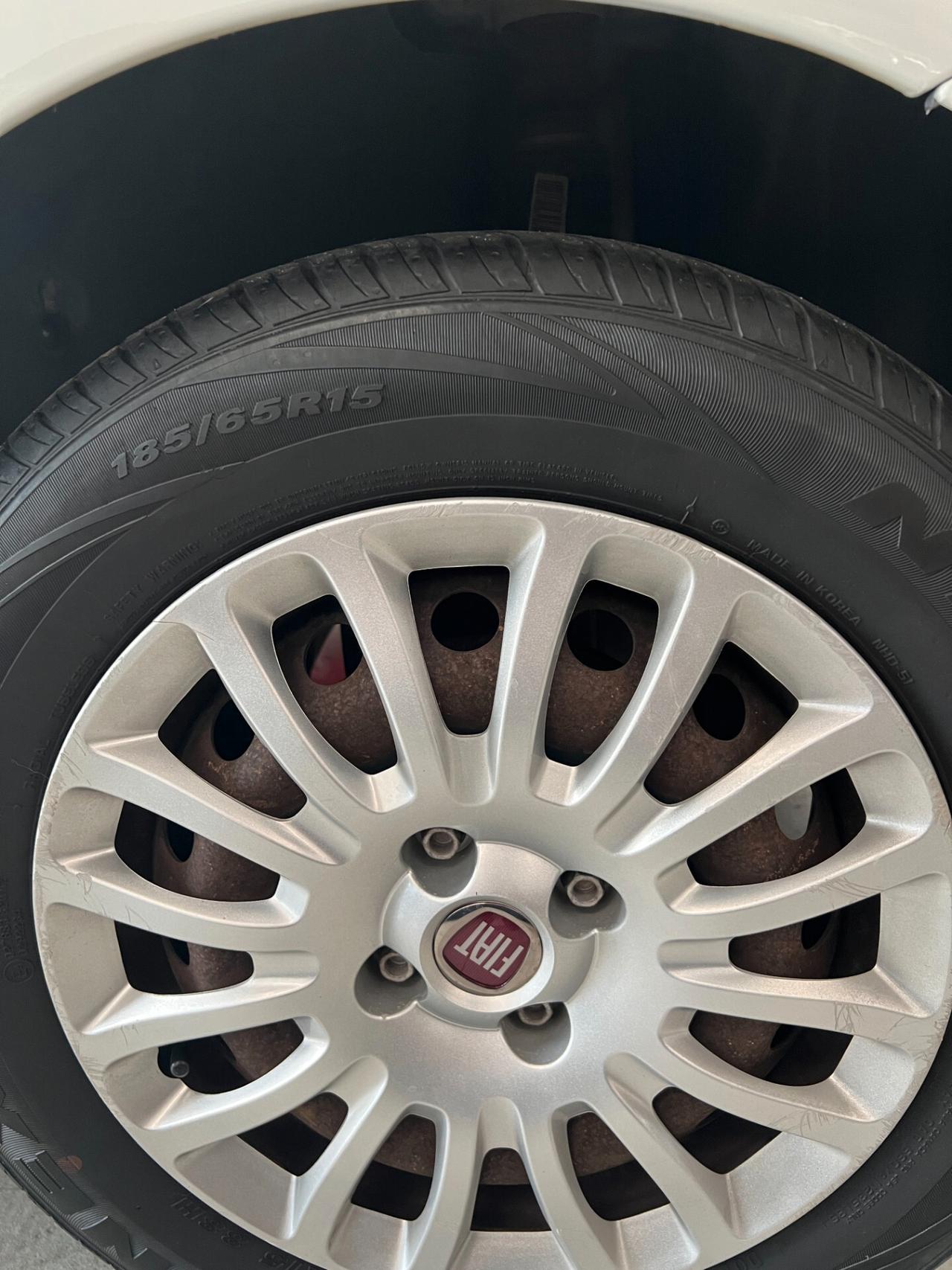 Fiat Punto 1.2 16V 5 porte Young NEOPATENTATI