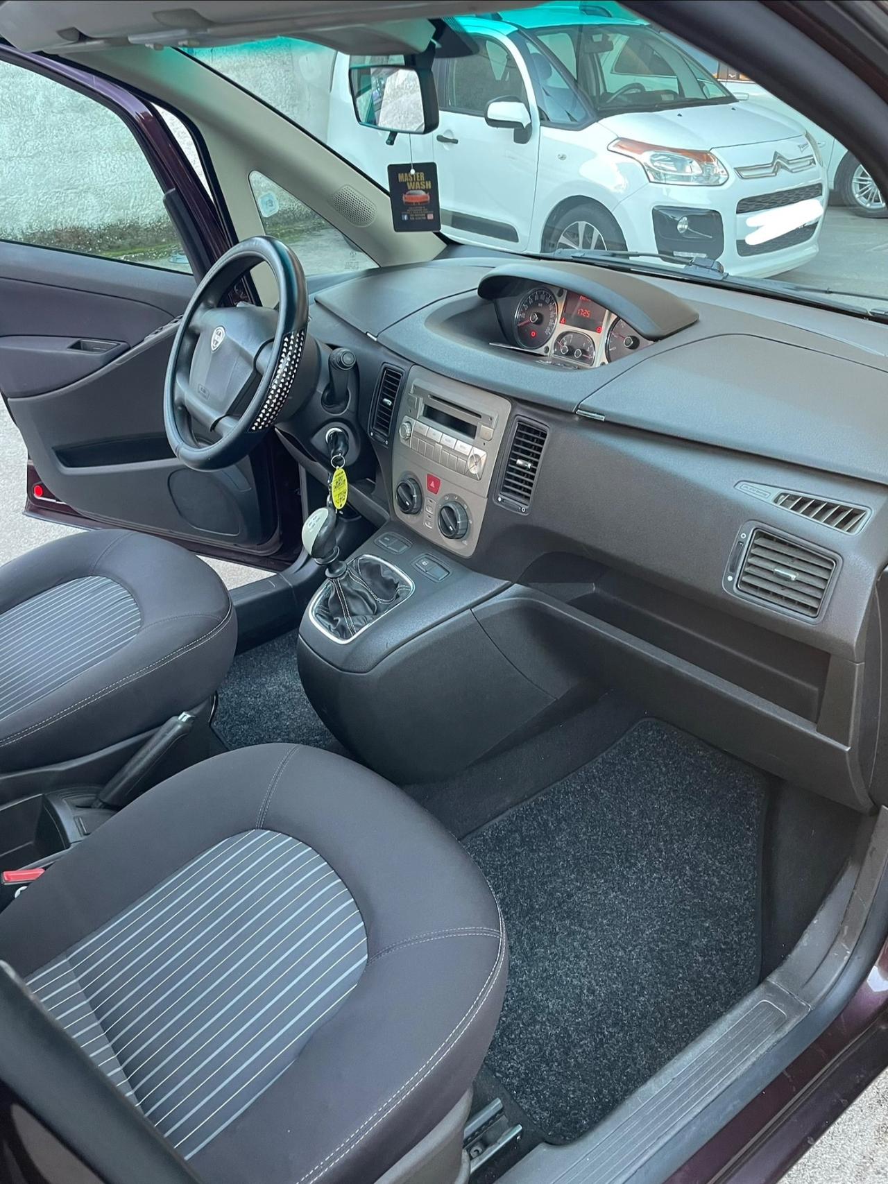 Lancia musa 1.4 Platino Ecochic GPL di serie