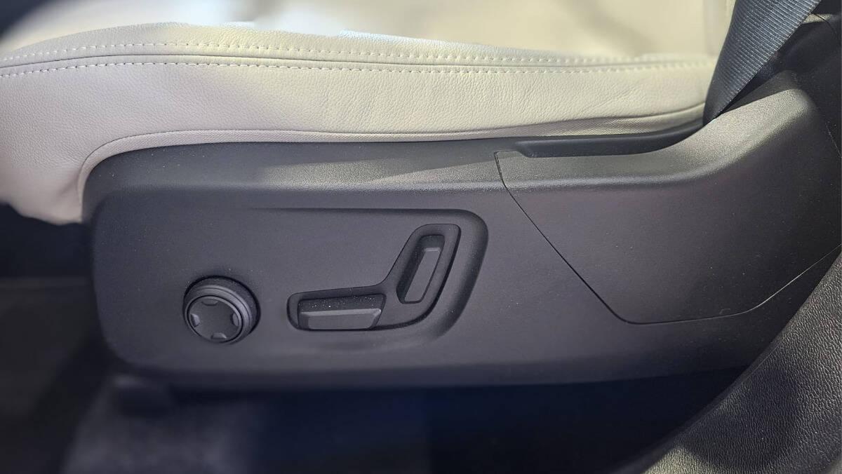 Volvo XC40 2.0 b3 Ultra Dark auto