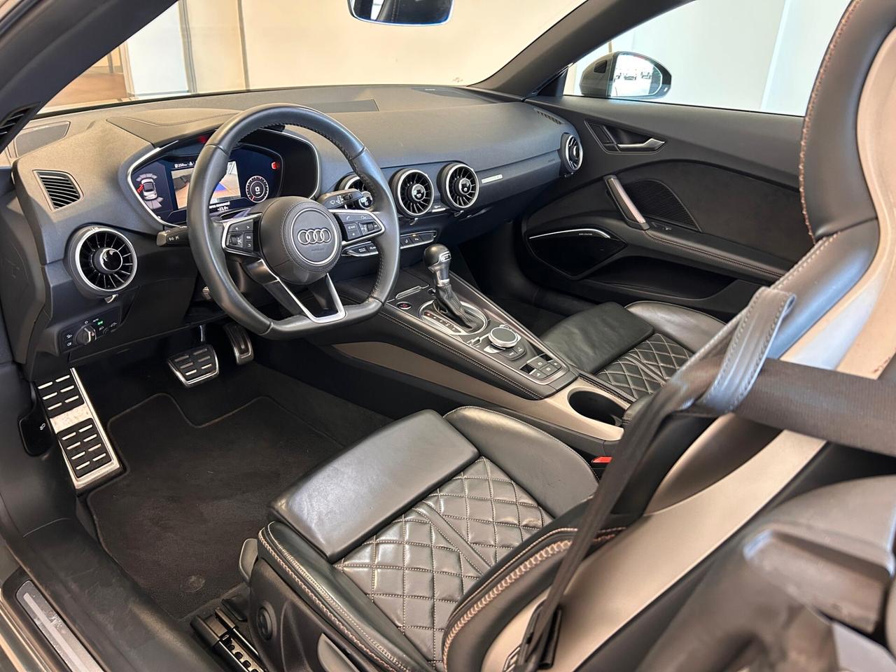 Audi TT Roadster 40 TFSI S tronic Bronze Selection