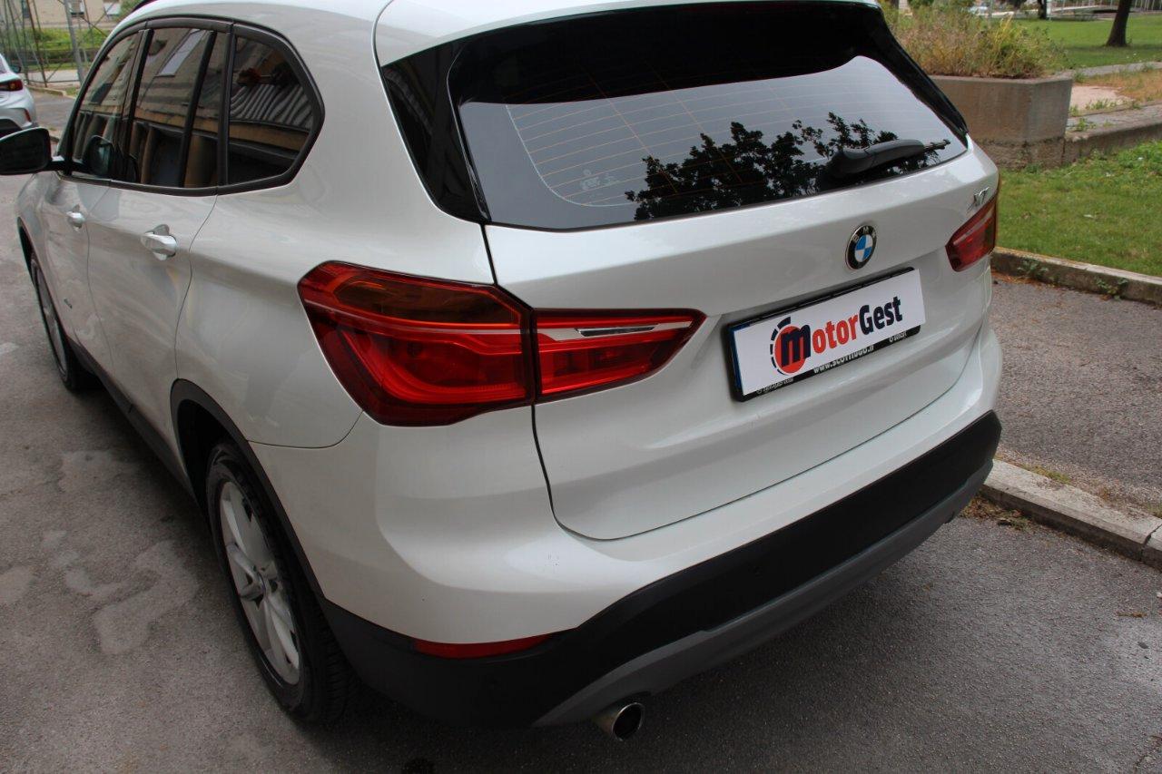 BMW X1 xdrive18d Advantage auto