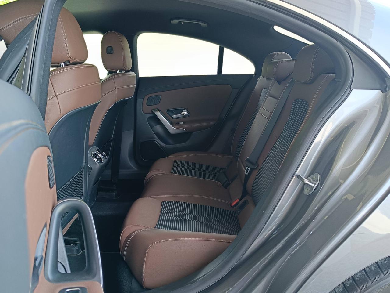 Mercedes-Benz CLA Coupe - C118 - CLA Coupe 200 d Sport auto