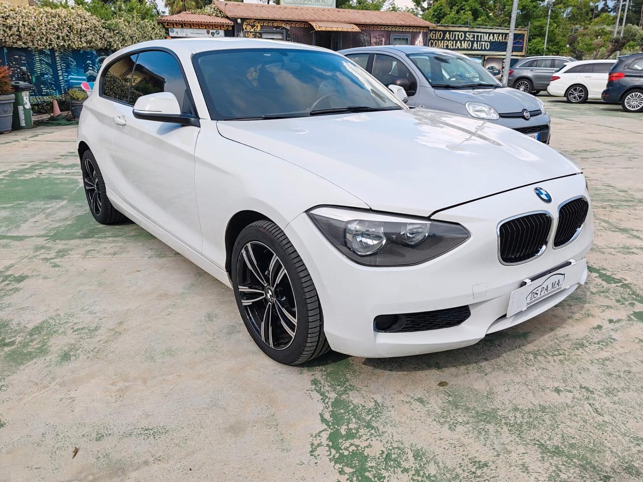 Bmw 116 116d 3p. Urban NEOPATENTATI