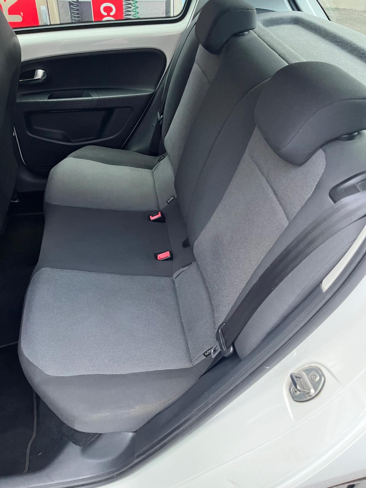 VOLKSWAGEN UP 5P 1000 A METANO A.F.F.A.R.E