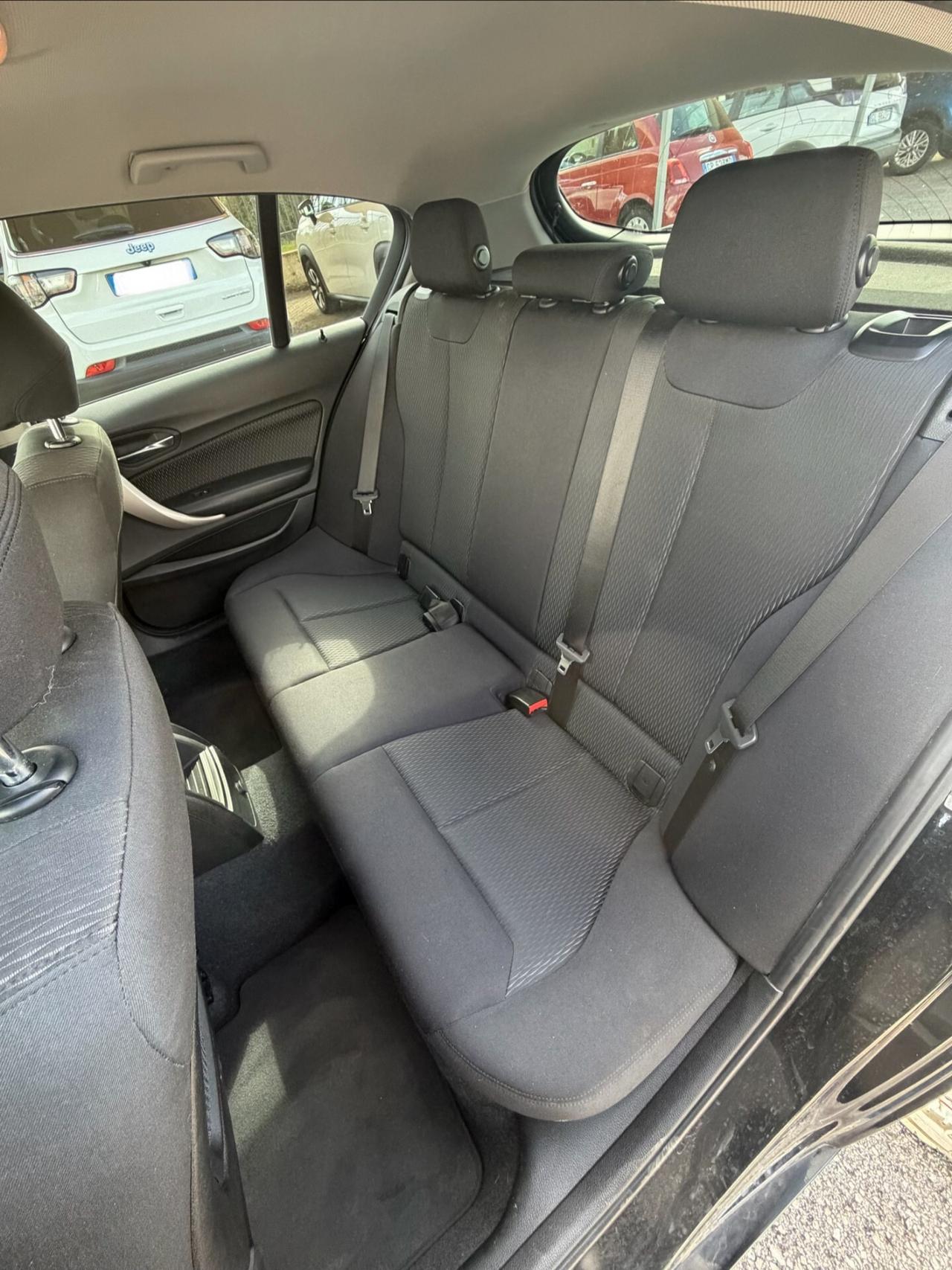 Bmw 116 116d 5p. Business