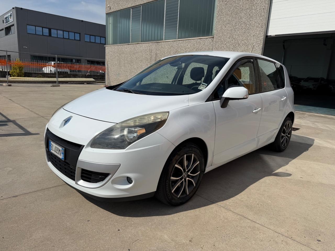 Renault Scenic Scénic X-Mod 1.5 dCi 110CV Dynamique