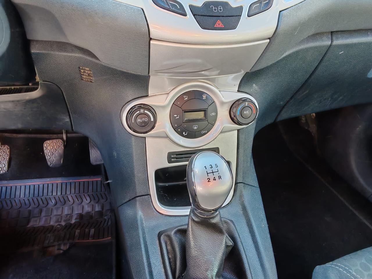 Ford Fiesta 1.2 82 CV 5 porte Titanium