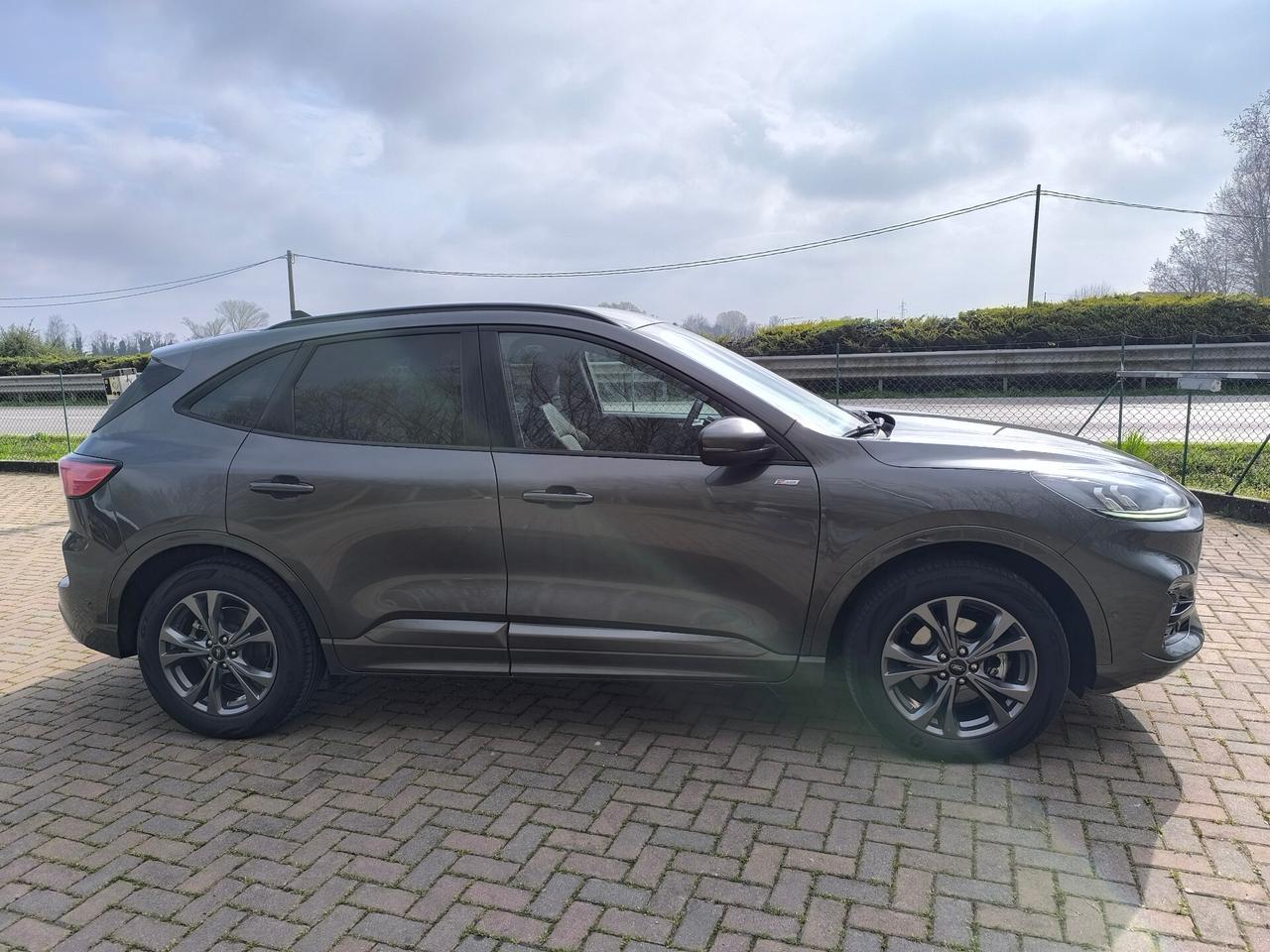 Ford Kuga 2.5 Plug In Hybrid 225 CV CVT 2WD ST-Line Design