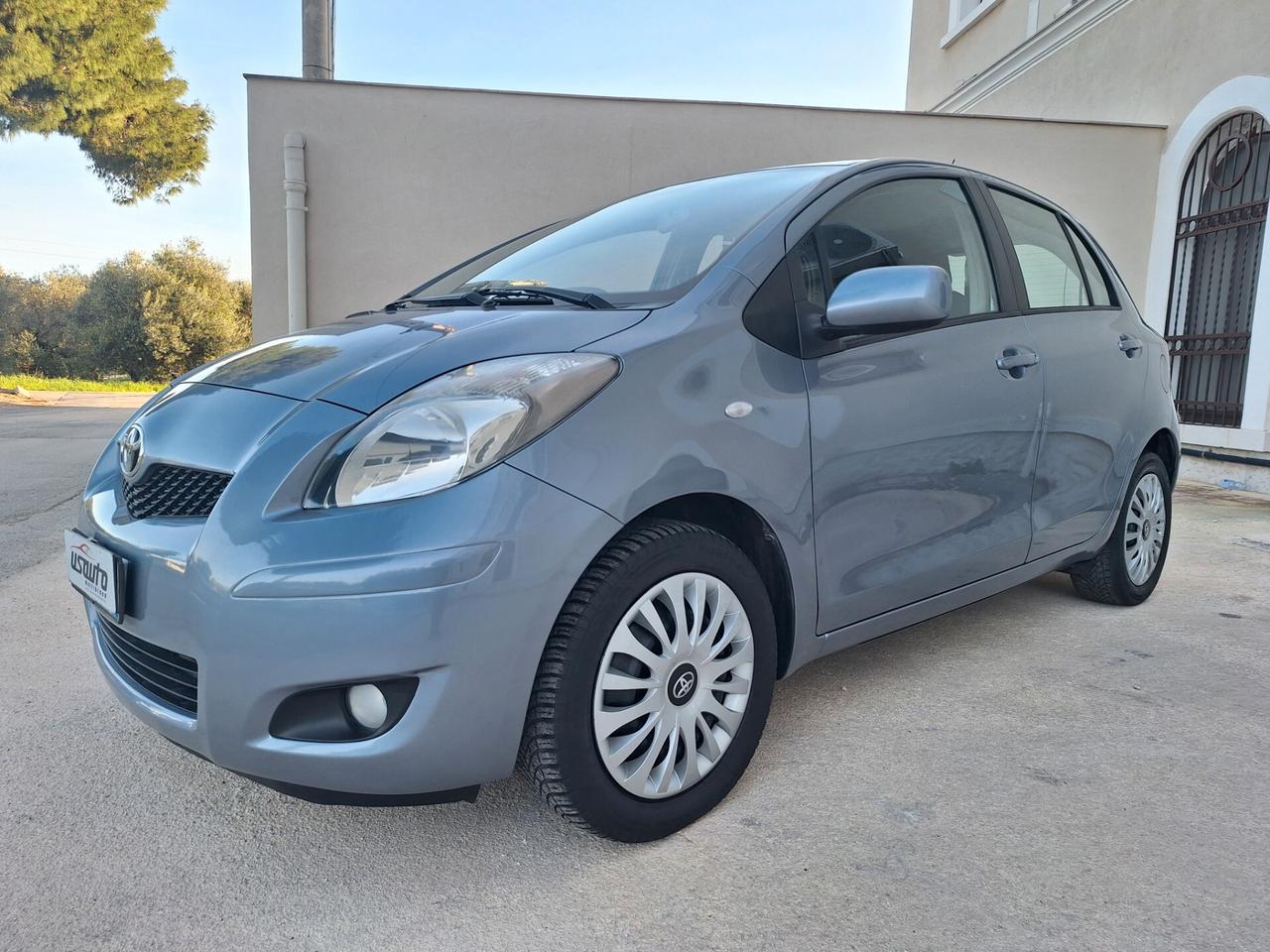 Toyota Yaris 1.0 BENZINA 5 PORTE 2010