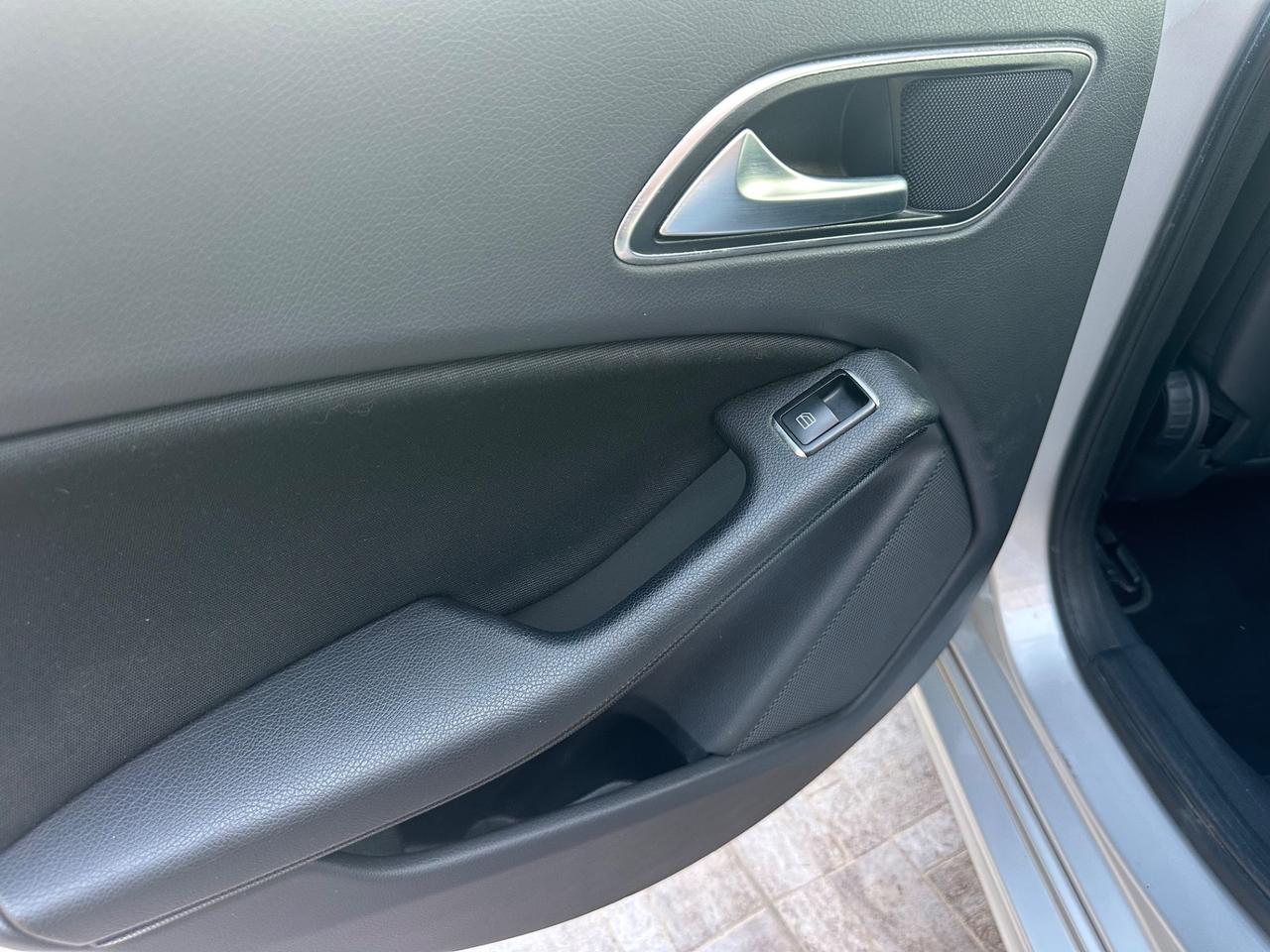 Mercedes-benz A 180 CDI Dark Night Edition 2015