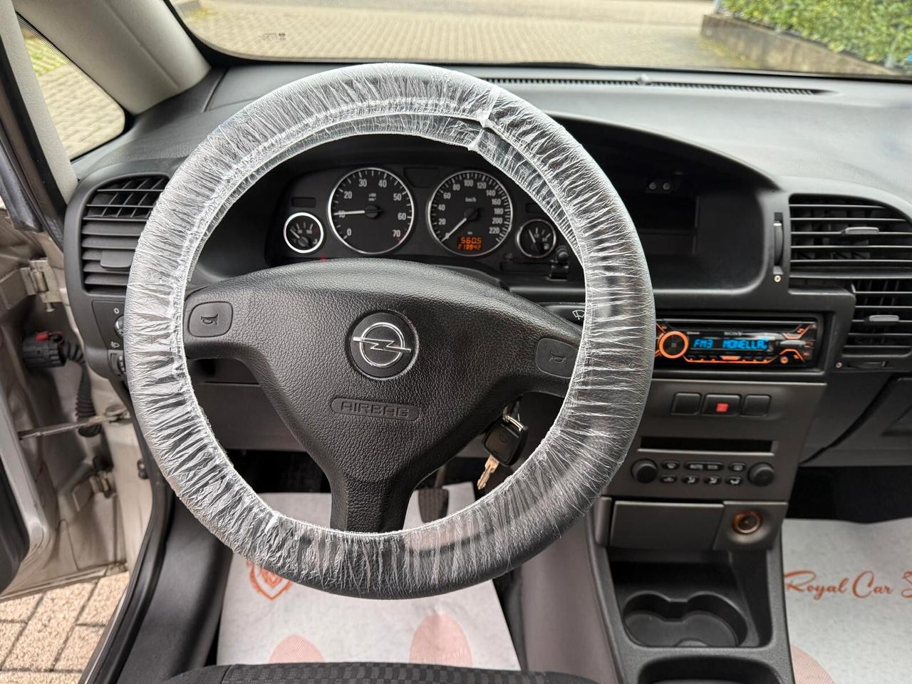 Opel Zafira Elegance 7 POSTI