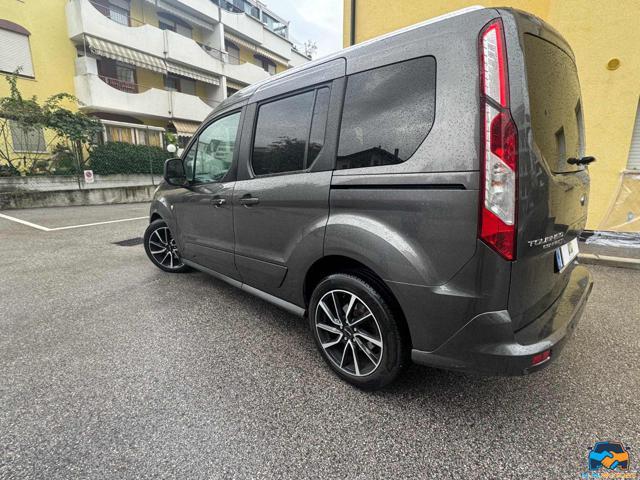 FORD Tourneo Connect 1.5 TDCi 120 CV Titanium
