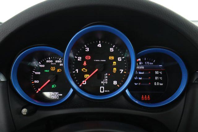 PORSCHE Macan Macan