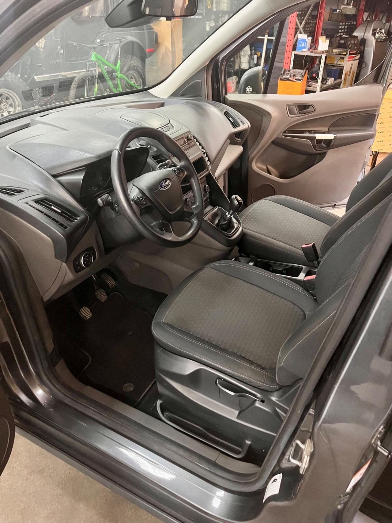 Ford Transit Connect turned 220 1.5 TDCi PC Combi Trend N1
