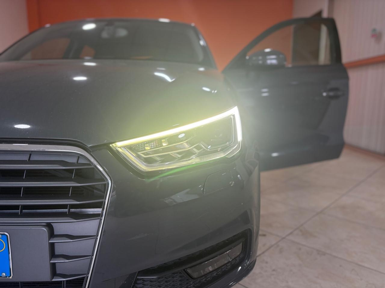Audi A1 SPB 1.6 TDI 116 CV Sport ok neopatentati