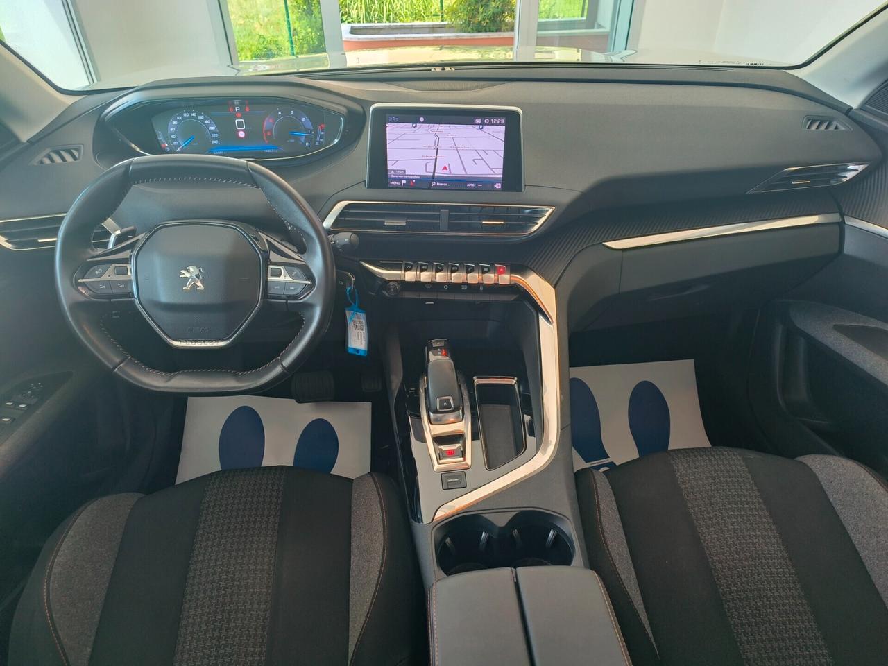 Peugeot 3008 BlueHDi 130 S&S EAT8 Business