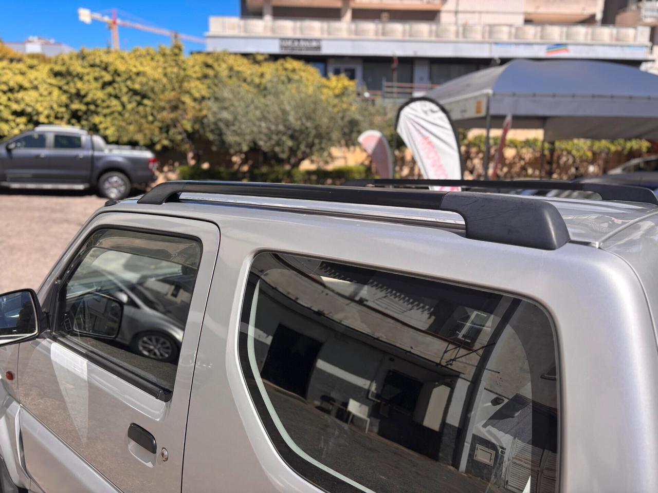 Suzuki Jimny 1.3i 16V cat 4WD JLX GPL