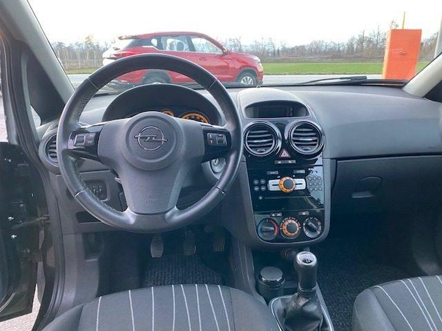 OPEL Corsa 1.2 3 porte "UNICO PROPRIETARIO"