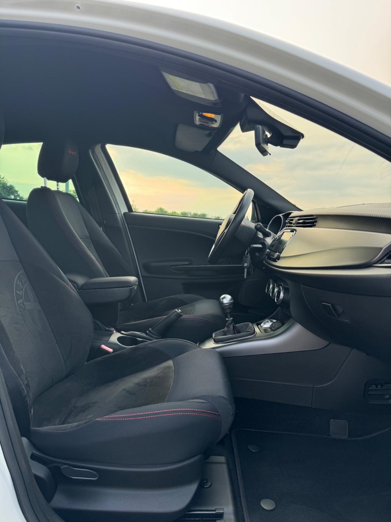 Alfa Romeo Giulietta 1.6 JTDm-2 105 CV Exclusive