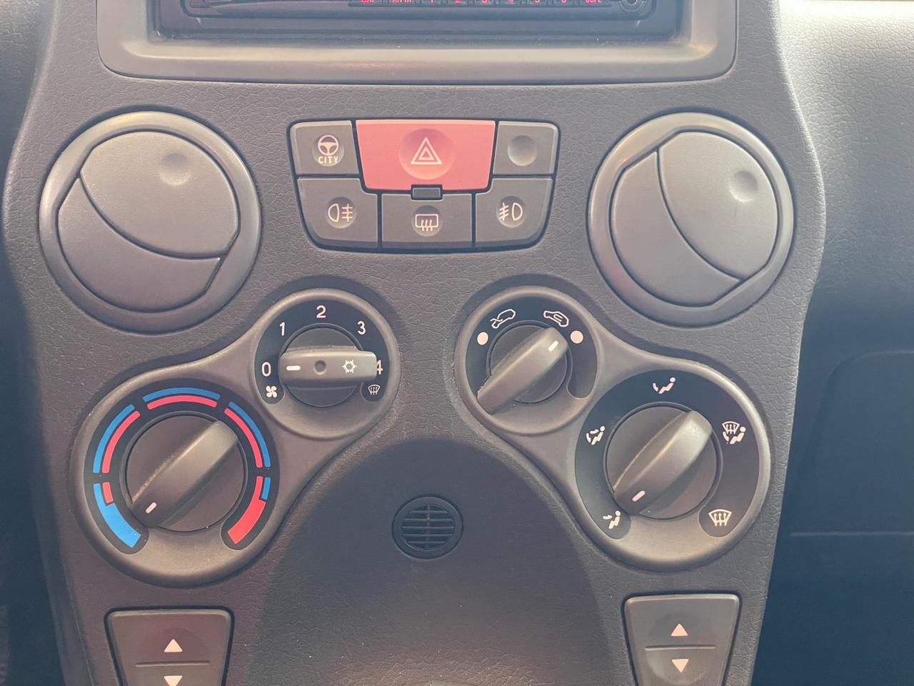 Fiat Panda 1.2 Dynamic GPL di Serie, Neopatentati