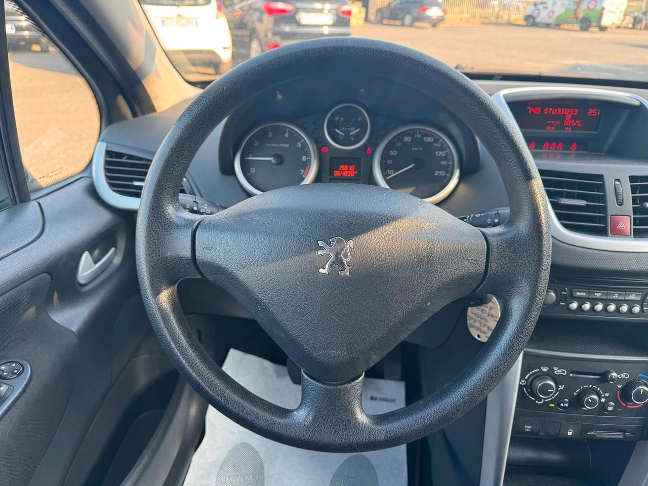 Peugeot 207 1.4 BENZ 5P UNIPRO SOLO 64000 KM - 2012