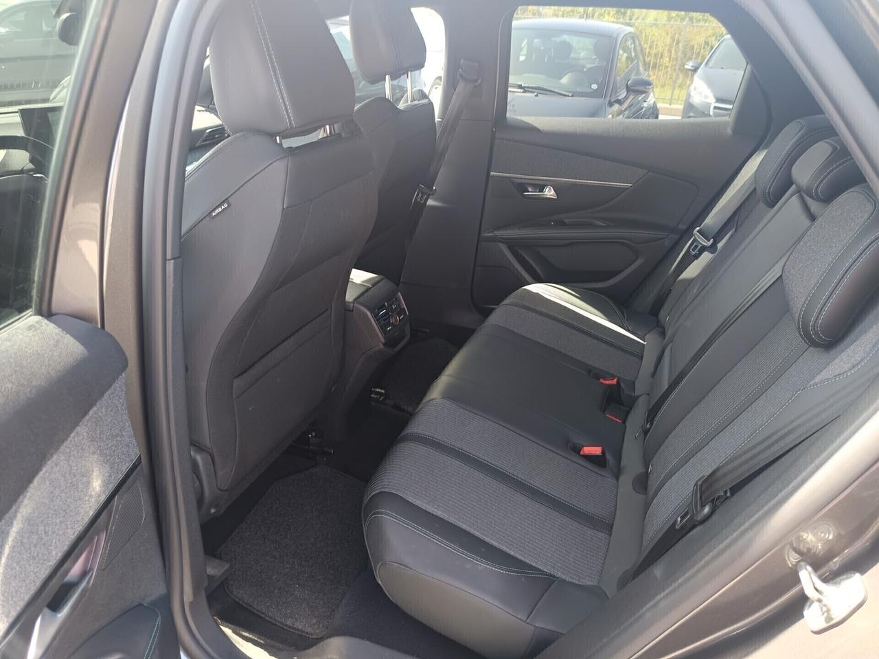 Peugeot 3008 1.5 BlueHDi 130cv S&S EAT8 Allure Pack