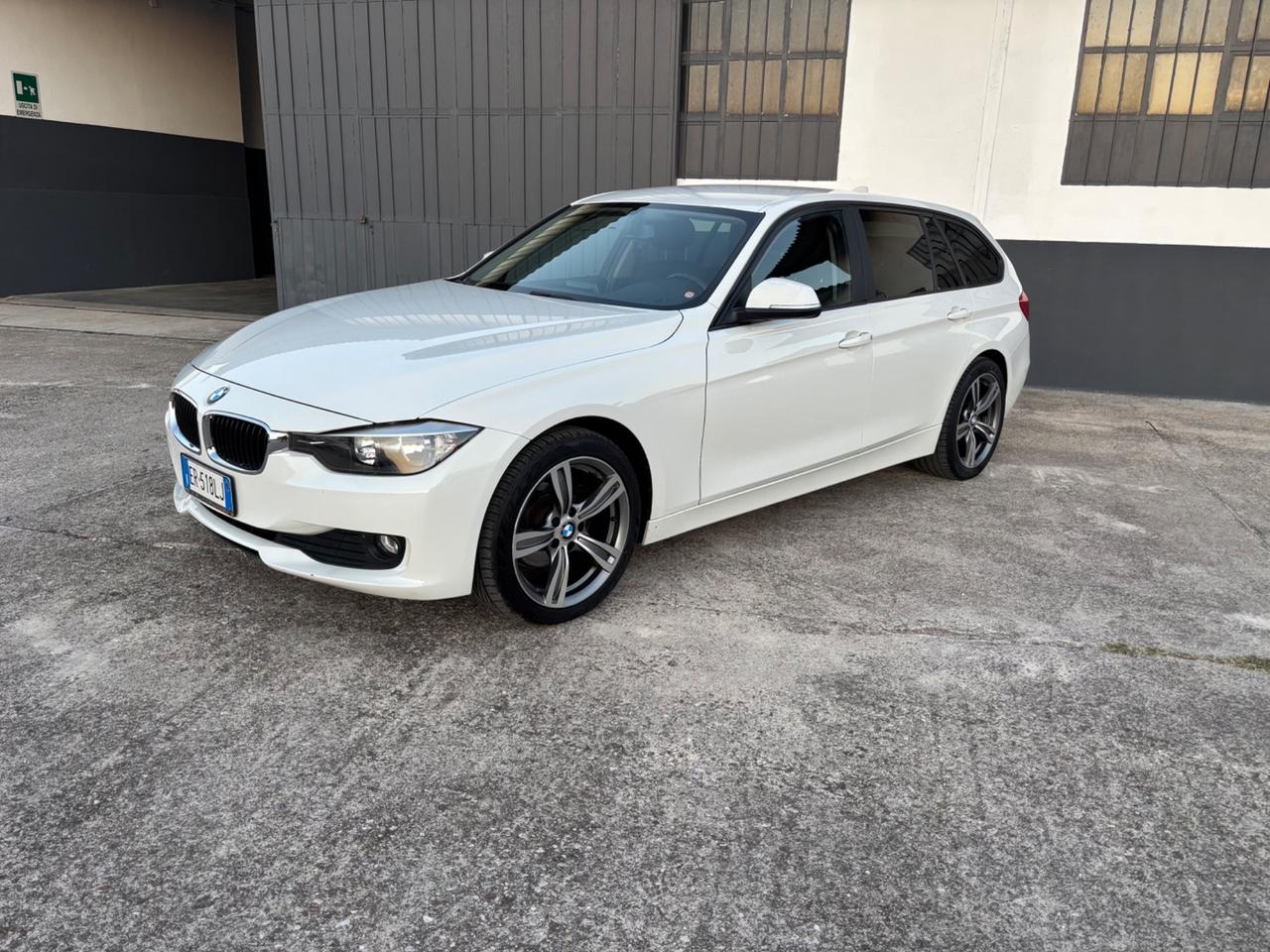 Bmw 318d 143cv. Garanzia 12 mesi. Neopatentati