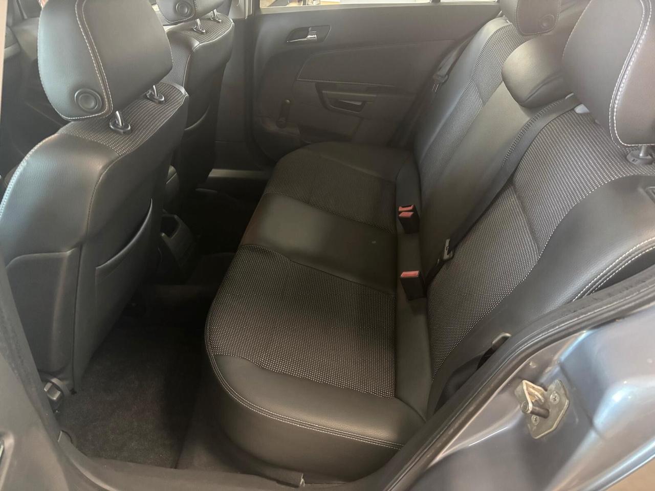 OPEL ASTRA ANNO 2007 BZ GPL ADATTA NEOPATENTATI KM 83 MILA