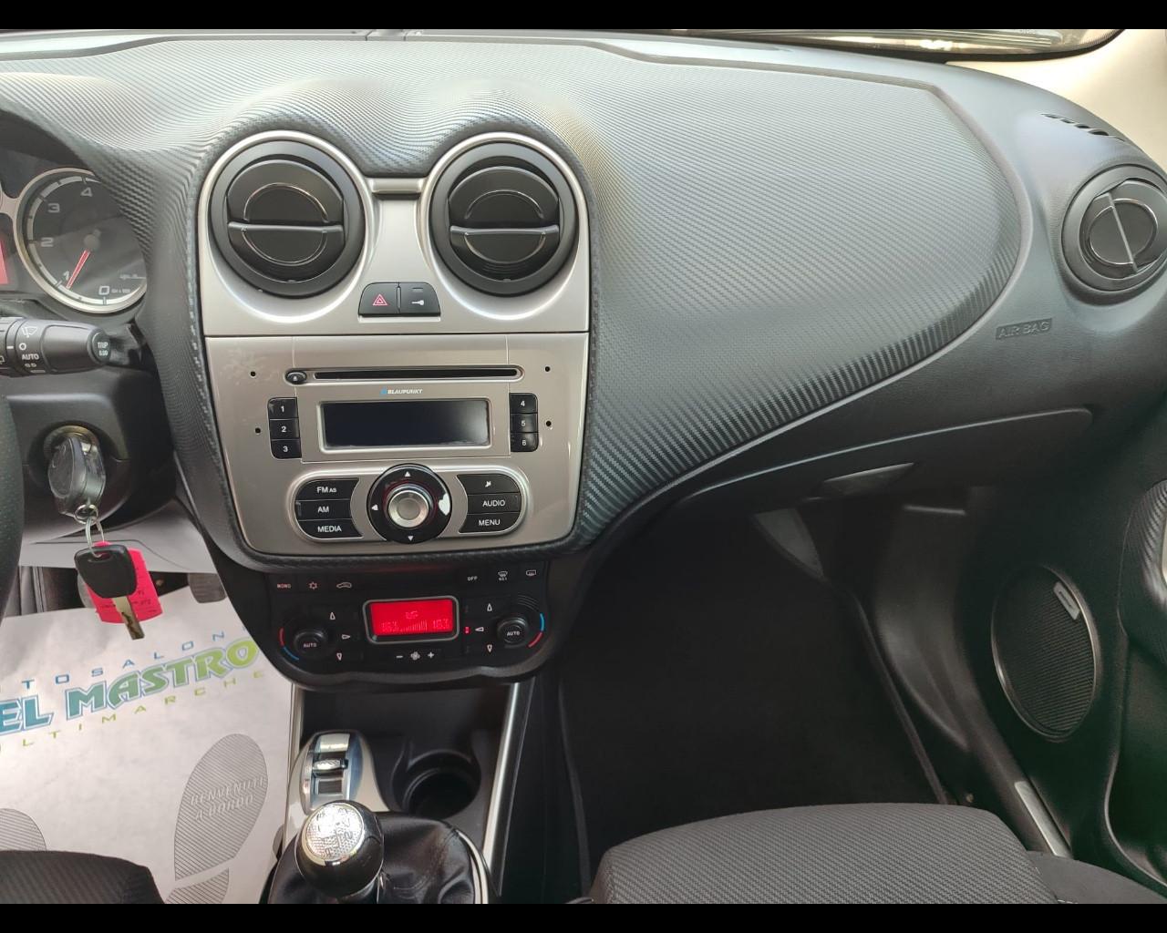 ALFA ROMEO MiTo - MiTo 1.6 JTDm 16V Distinctive